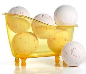 Bath Bomb - Cherry Almond